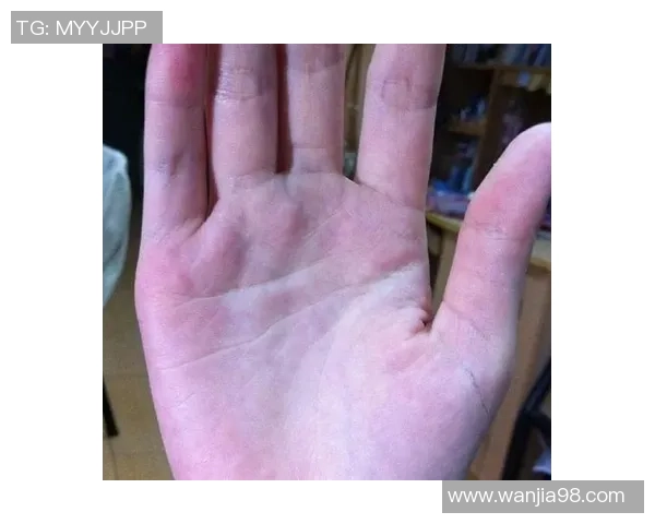 足球明星手相解析男生命运与职业生涯的秘密探讨